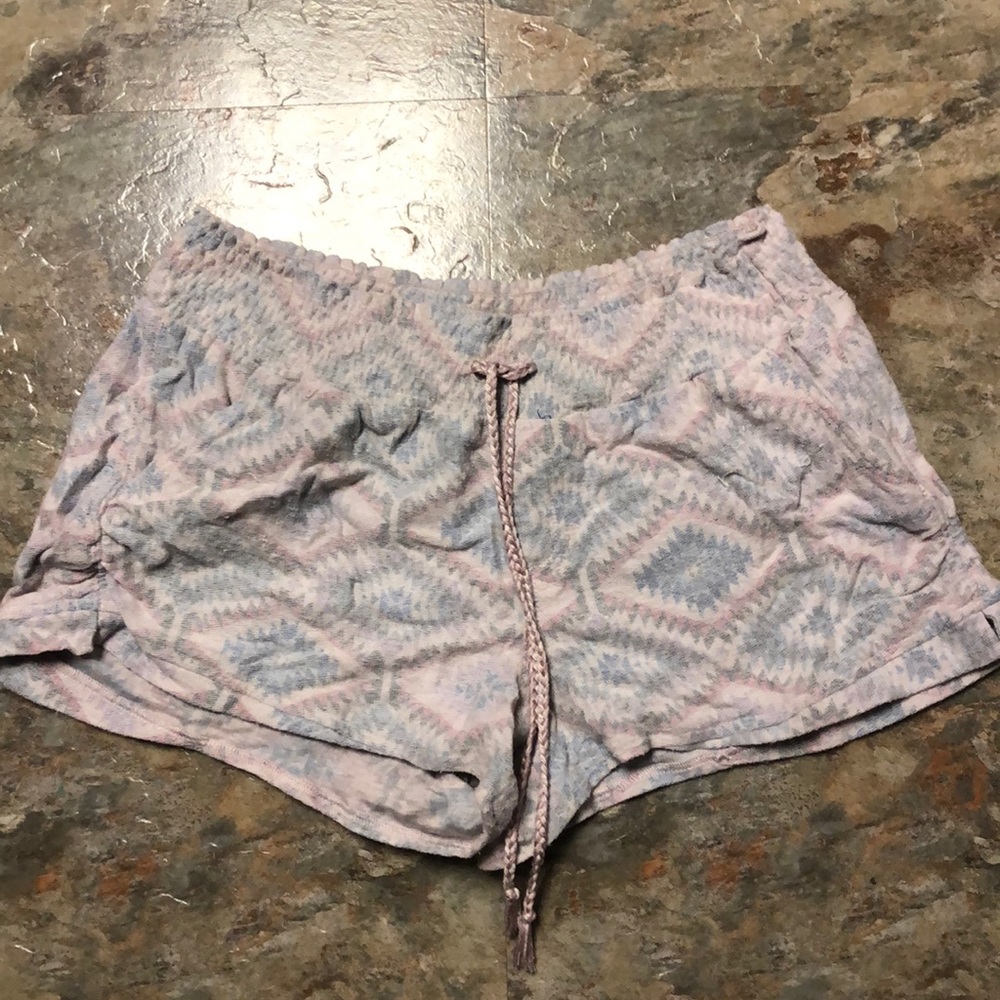 Comfortable shorts with string